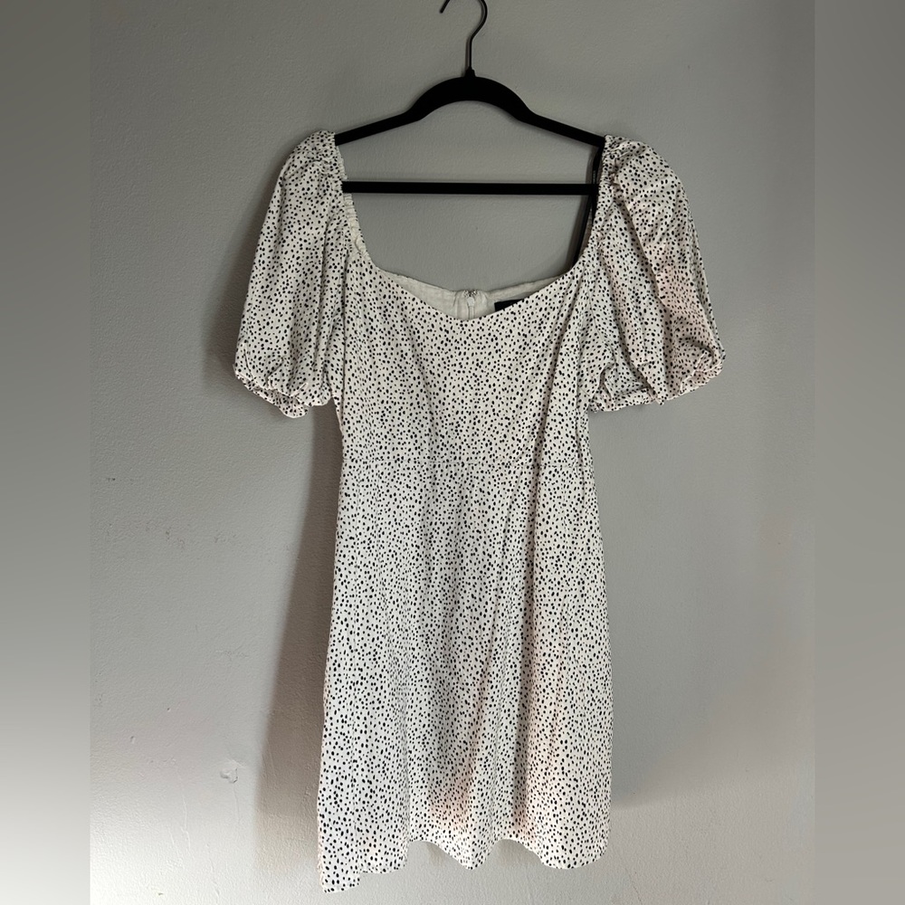 Forever 21 White and Black Dots Puff Sleeve Sundress - M ( NEW )